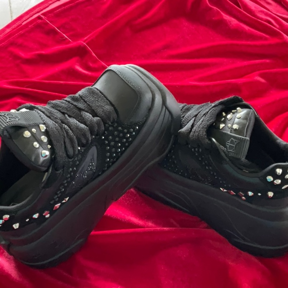 Fantasy Black Diamonds Naked Wolf  platform sneaker used one Time